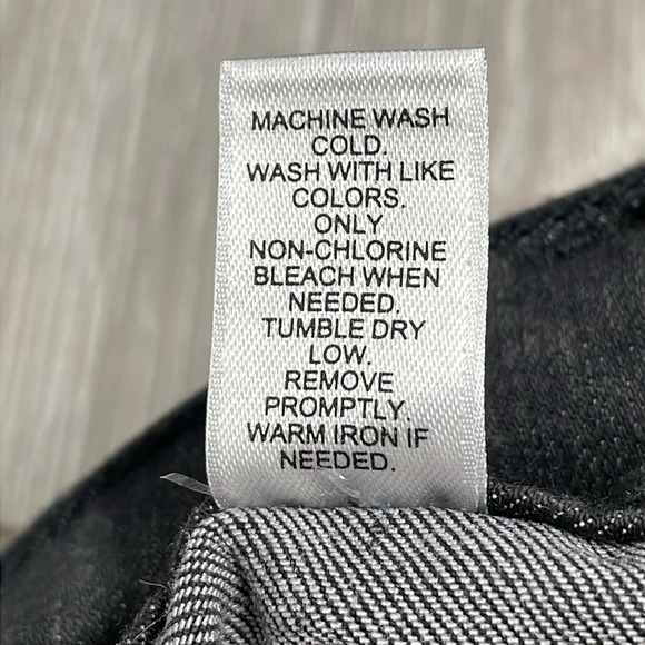 NWOT Cato C Est. 1946 Hi Rise Denim Jeans Black Raw Hem 12 - Picture 14 of 16